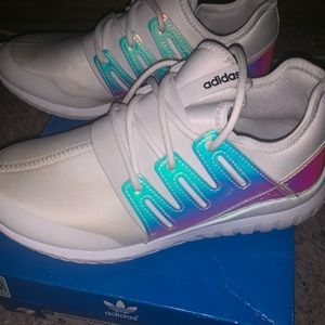 Holographic adidas tubular radial size 6Y